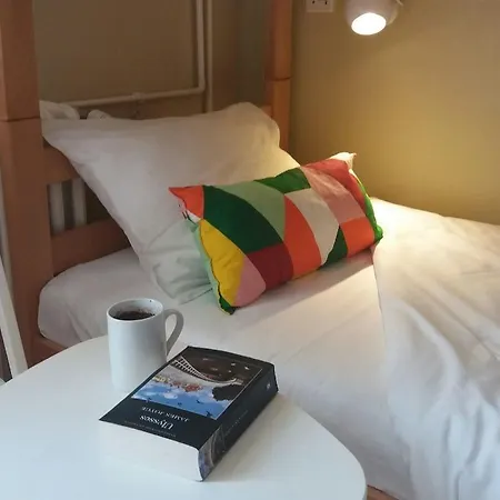 Roommates * Belgrade